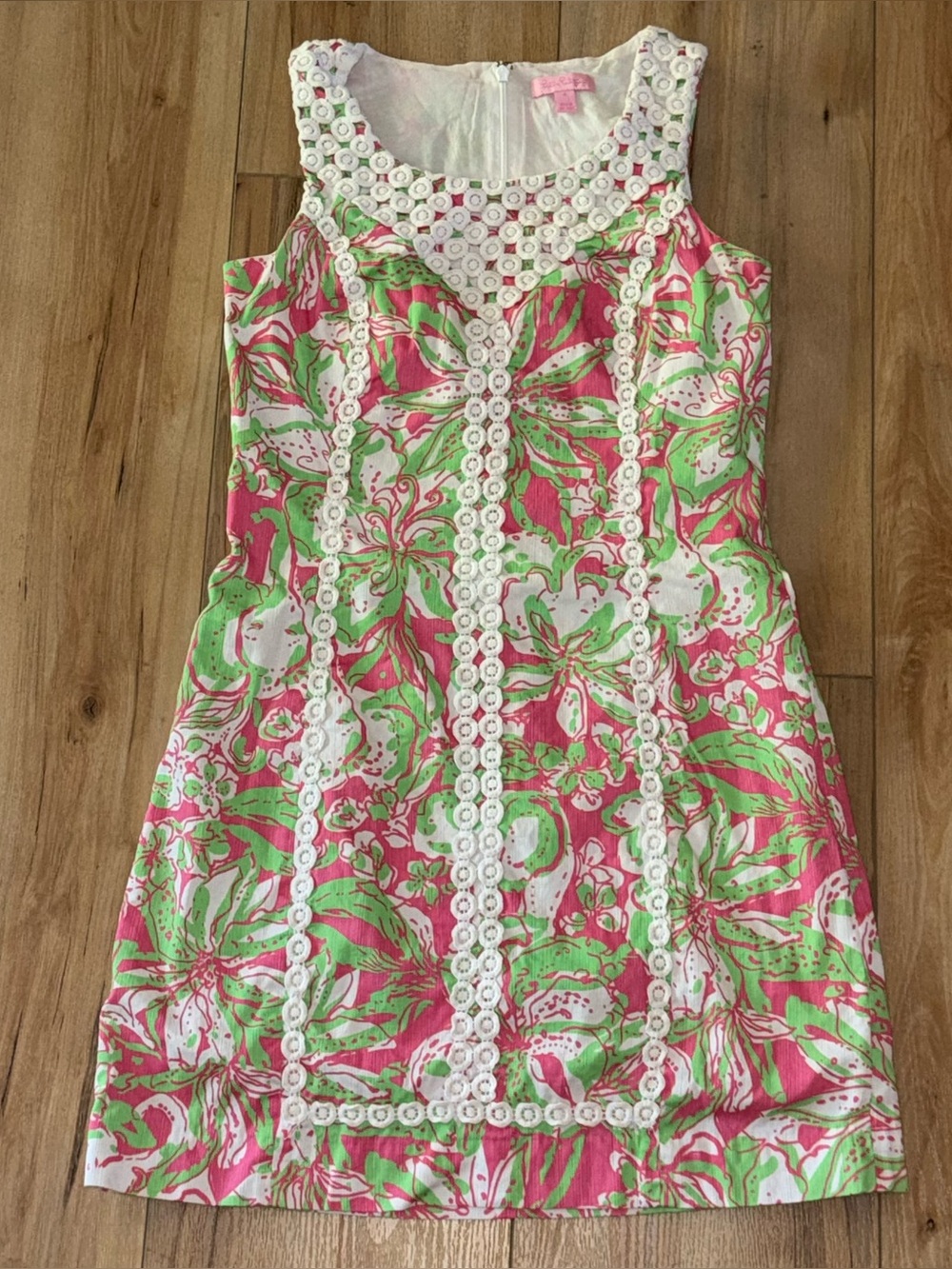 Lilly Pulitzer Pink Green Floral Sleeveless Shift Dress White Lace Trim Size 4